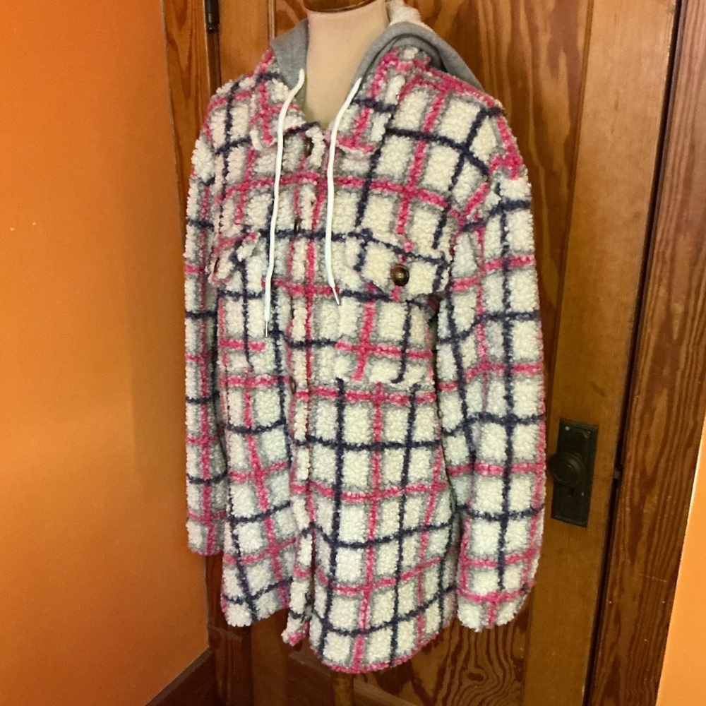 Davi & Dani Fuzzy Plaid Shacket - Picture 9 of 11